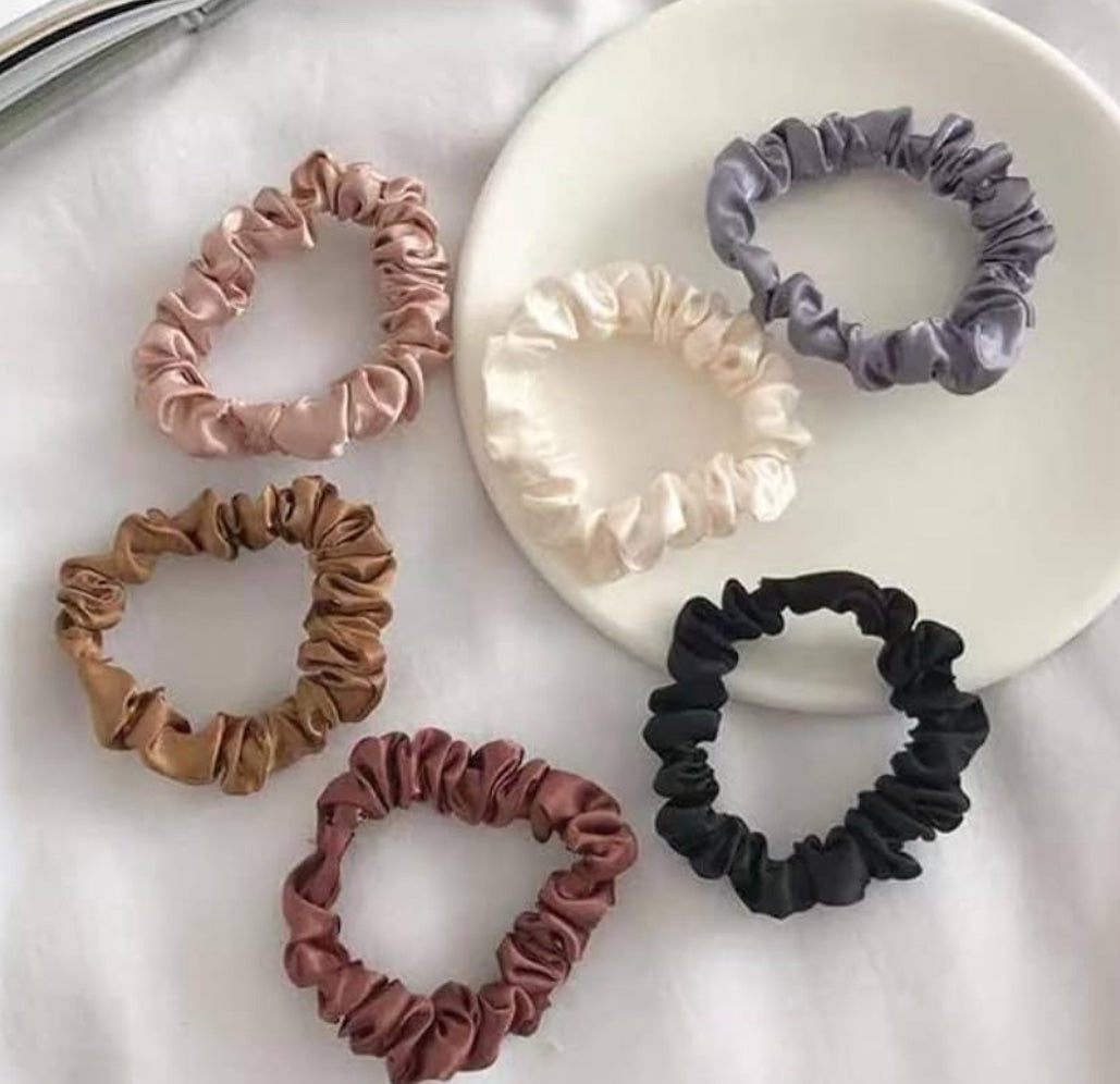 Mini scrunchies